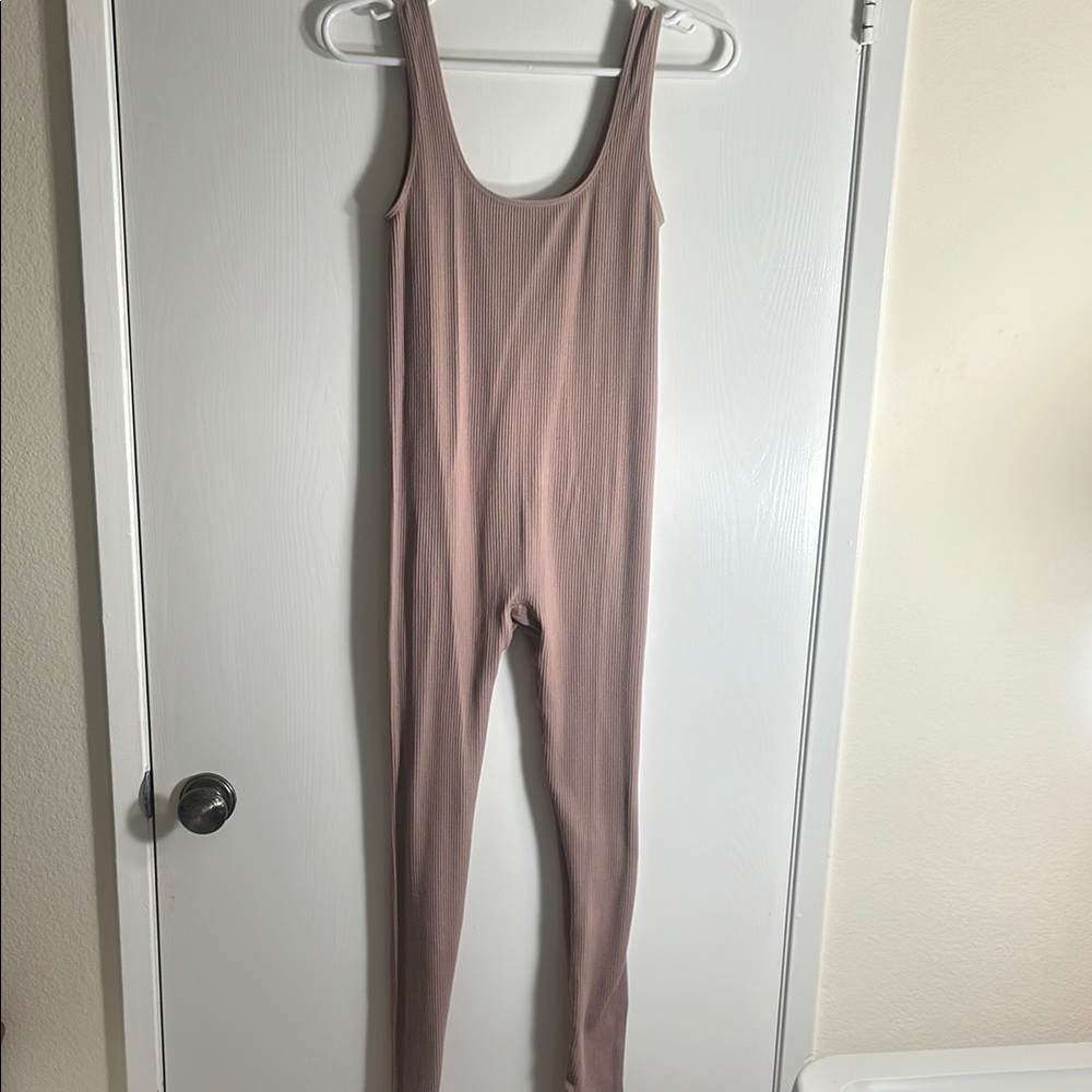 Women's beige Jumpsuit size medium forever 21